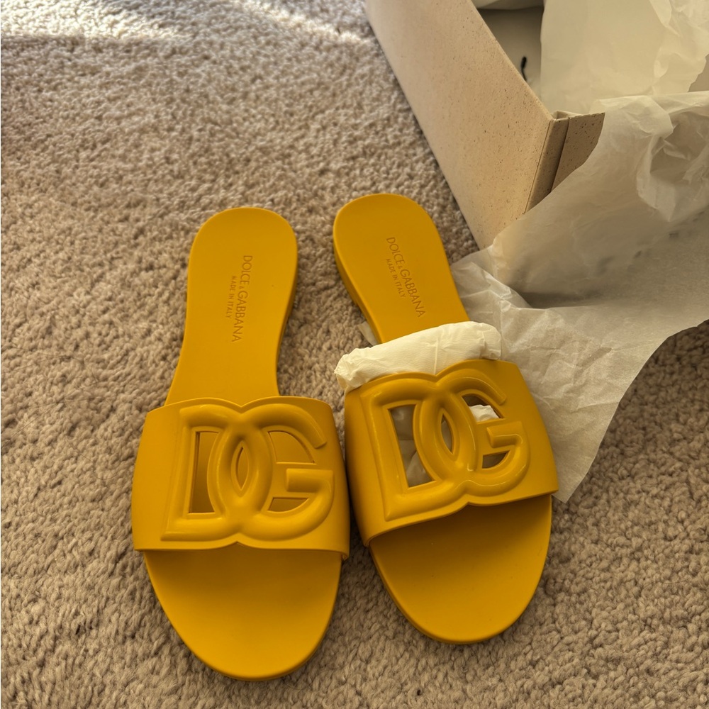 Dolce & Gabbana Yellow Bianca Jelly Slides